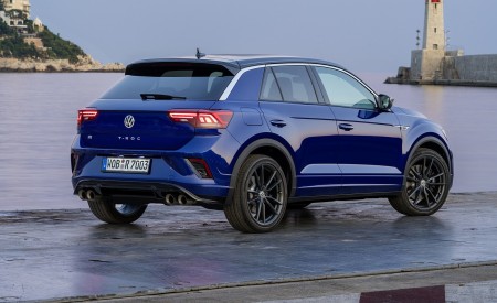 2019 Volkswagen T-Roc R Rear Three-Quarter Wallpapers 450x275 (141)