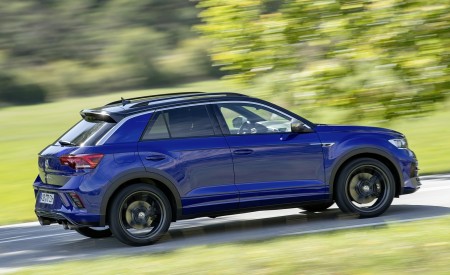 2019 Volkswagen T-Roc R Side Wallpapers 450x275 (19)