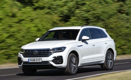 2019 Volkswagen Touareg (UK-Spec) Wallpapers & HD Images