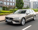 2019 Volvo V60 D4 Front Three-Quarter Wallpapers 150x120