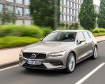 2019 Volvo V60 D4 Front Three-Quarter Wallpapers 150x120