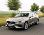 2019 Volvo V60 D4 Front Three-Quarter Wallpapers 150x120