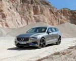 2019 Volvo V60 Front Three-Quarter Wallpapers 150x120