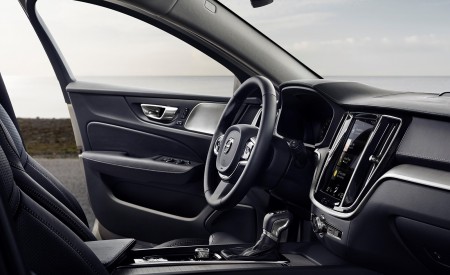 2019 Volvo V60 Interior Wallpapers 450x275 (123)
