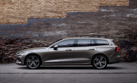 2019 Volvo V60 T6 AWD Inscription (Color: Pebble Grey Metallic) Side Wallpapers 450x275 (41)