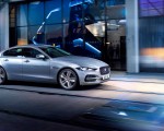 2020 Jaguar XE Front Three-Quarter Wallpapers 150x120