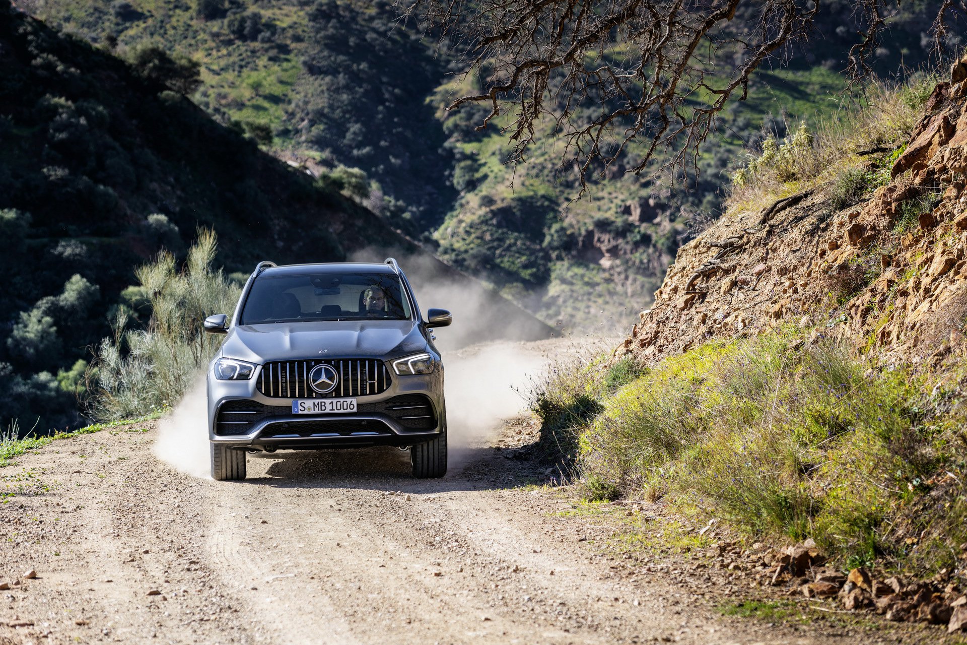 2020 Mercedes-AMG GLE 53 4MATIC+ (Color: Selenite Grey) Off-Road Wallpapers (13)