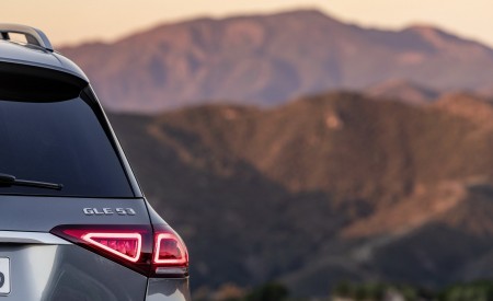 2020 Mercedes-AMG GLE 53 4MATIC+ (Color: Selenite Grey) Tail Light Wallpapers 450x275 (29)