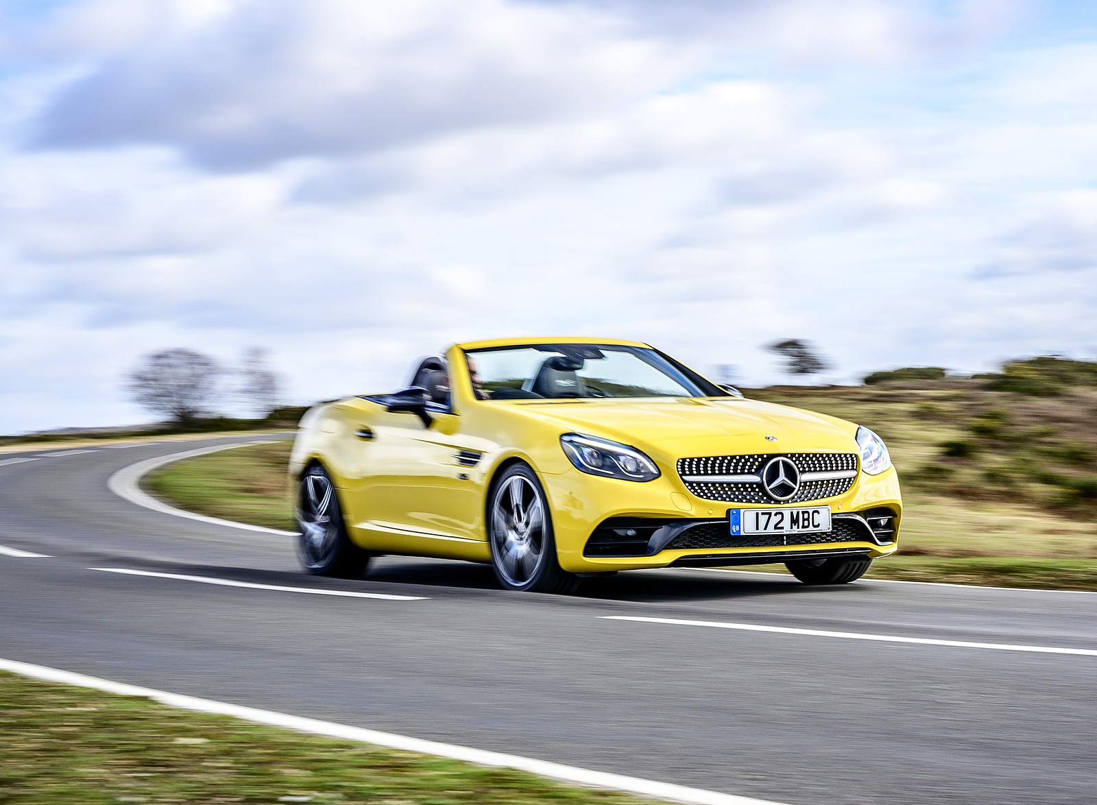 2020 Mercedes-Benz SLC Final Edition (UK-Spec) Front Three-Quarter Wallpapers (10)