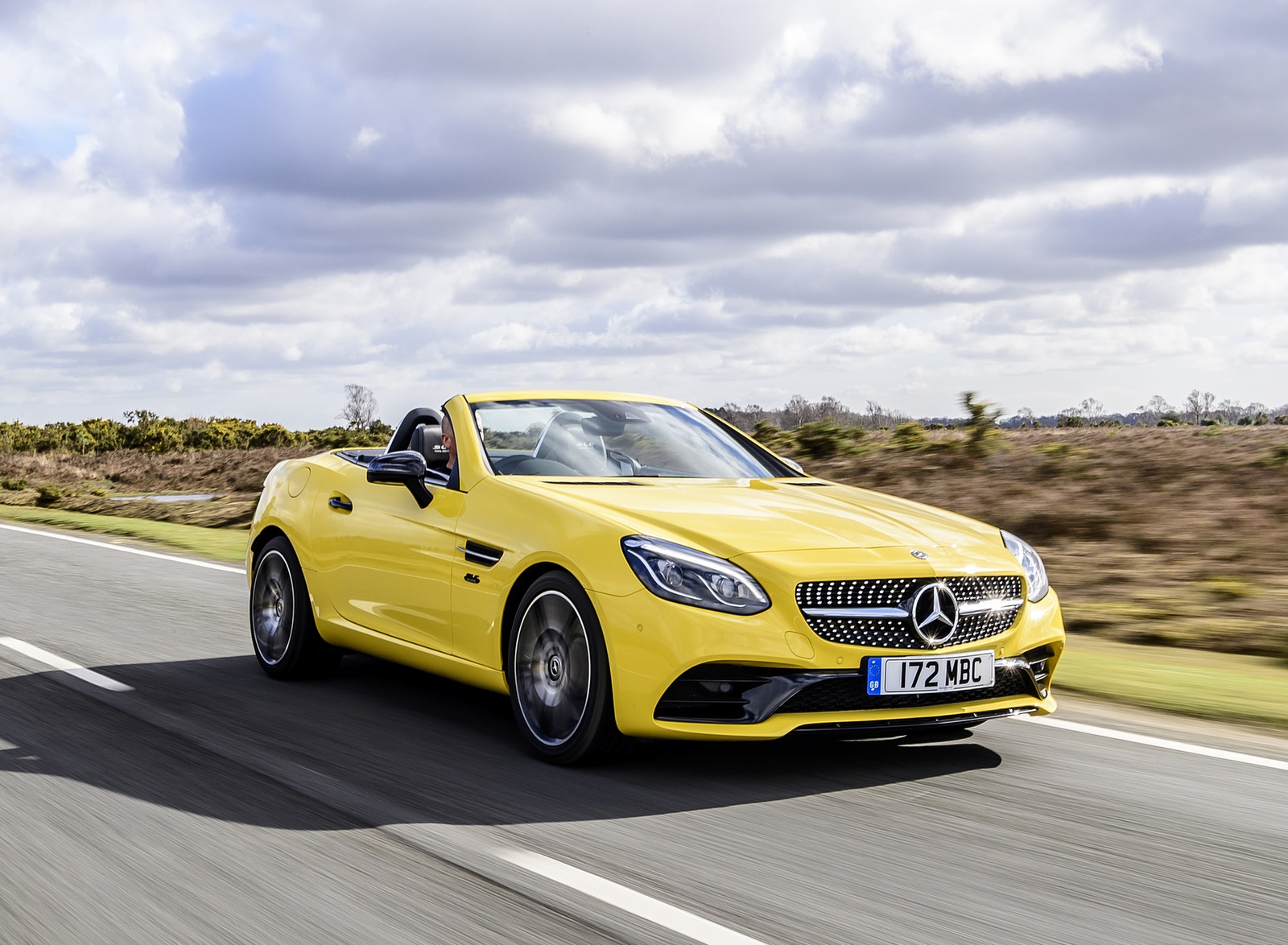 2020 Mercedes-Benz SLC Final Edition (UK-Spec) Front Three-Quarter Wallpapers (3)