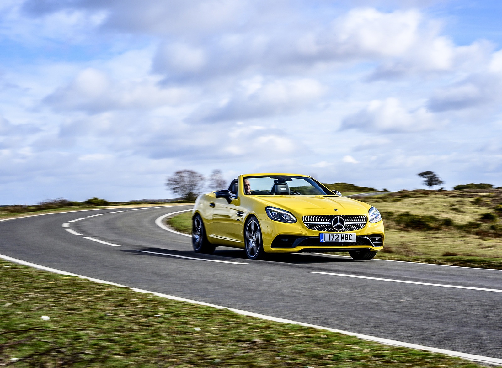 2020 Mercedes-Benz SLC Final Edition (UK-Spec) Front Three-Quarter Wallpapers (5)