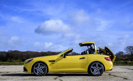 2020 Mercedes-Benz SLC Final Edition (UK-Spec) Side Wallpapers 450x275 (14)
