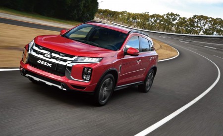 2020 Mitsubishi Outlander Sport Front Three-Quarter Wallpapers 450x275 (6)
