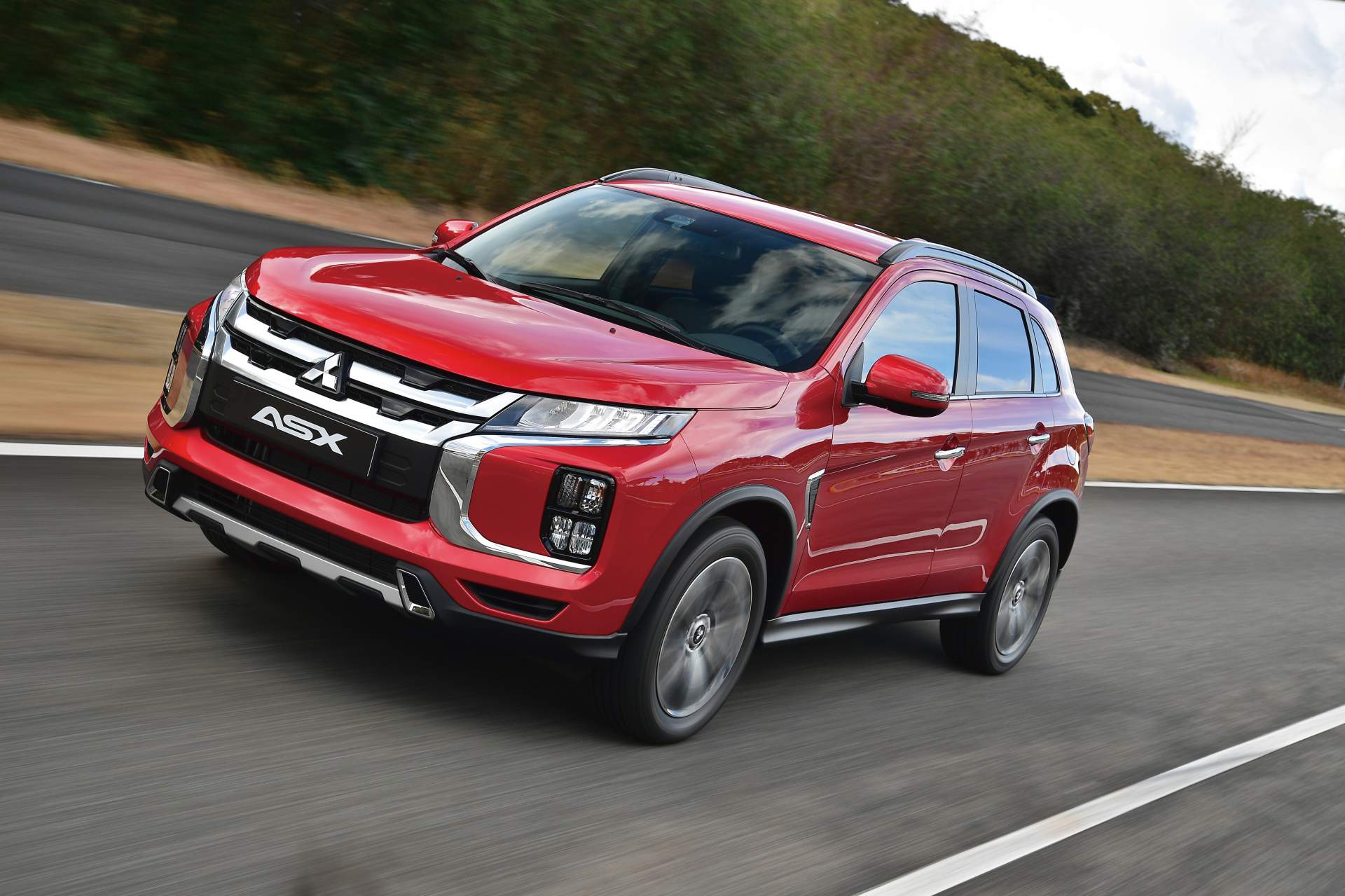 2020 Mitsubishi Outlander Sport Front Three-Quarter Wallpapers (2)