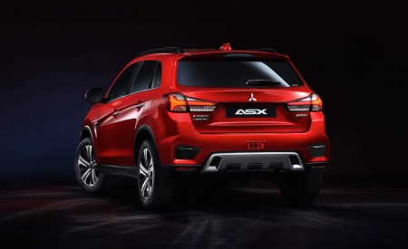2020 Mitsubishi Outlander Sport Rear Three-Quarter Wallpapers 450x275 (28)