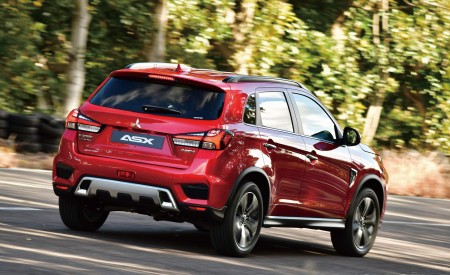 2020 Mitsubishi Outlander Sport Rear Three-Quarter Wallpapers 450x275 (17)