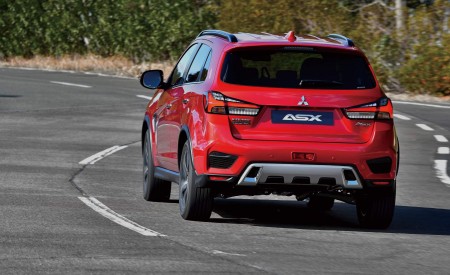2020 Mitsubishi Outlander Sport Rear Wallpapers 450x275 (10)