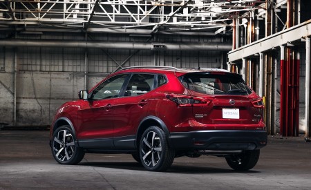 2020 Nissan Rogue Sport Rear Three-Quarter Wallpapers 450x275 (23)