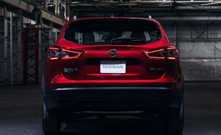 2020 Nissan Rogue Sport Rear Wallpapers 450x275 (26)