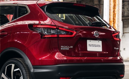 2020 Nissan Rogue Sport Tail Light Wallpapers 450x275 (41)