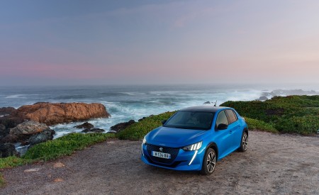 2020 Peugeot e-208 EV Front Three-Quarter Wallpapers  450x275 (22)