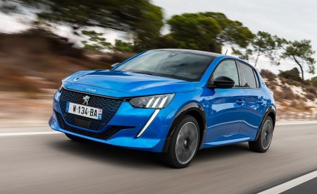 2020 Peugeot e-208 EV Front Three-Quarter Wallpapers  450x275 (3)