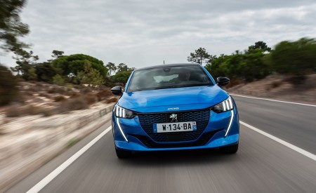 2020 Peugeot e-208 EV Front Wallpapers 450x275 (2)