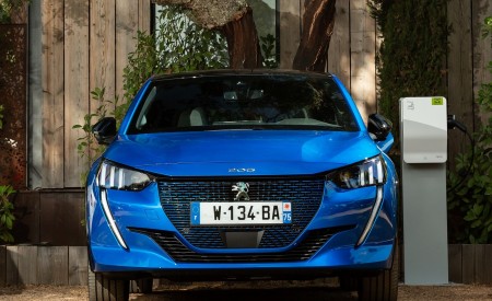 2020 Peugeot e-208 EV Front Wallpapers 450x275 (23)