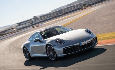 2020 Porsche 911 4S (Color: Agate Grey Metallic) Front Three-Quarter Wallpapers 450x275 (100)