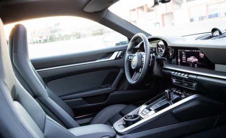 2020 Porsche 911 4S (Color: Carrara White Metallic) Interior Cockpit Wallpapers 450x275 (138)