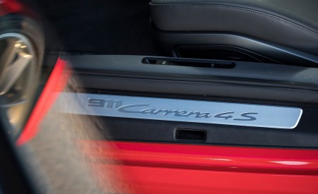 2020 Porsche 911 4S (Color: Guards Red) Door Sill Wallpapers 450x275 (24)