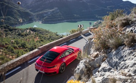 2020 Porsche 911 4S (Color: Guards Red) Top Wallpapers 450x275 (9)