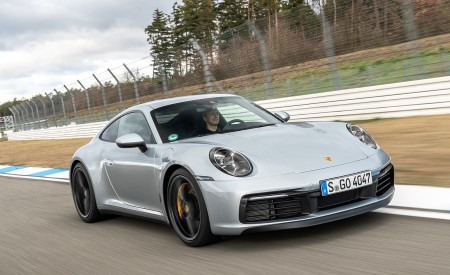 2020 Porsche 911 4S Front Three-Quarter Wallpapers 450x275 (38)