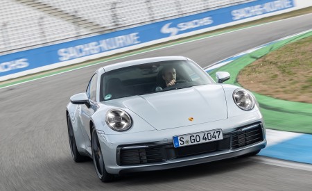 2020 Porsche 911 4S Front Wallpapers 450x275 (32)