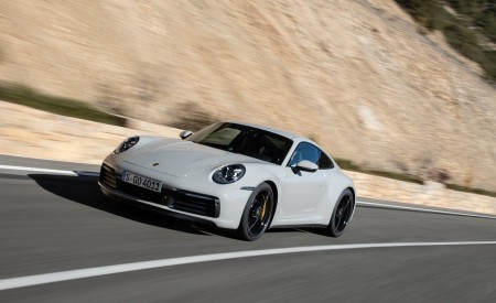2020 Porsche 911 S (Color: Crayon) Front Three-Quarter Wallpapers 450x275 (173)