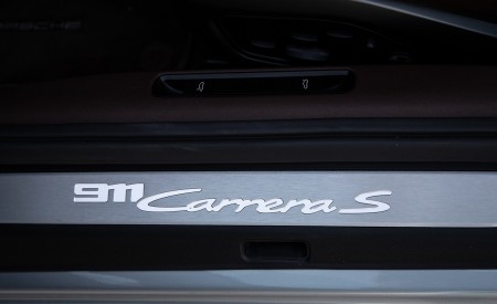 2020 Porsche 911 S (Color: Dolomite Silver Metallic) Door Sill Wallpapers 450x275 (159)