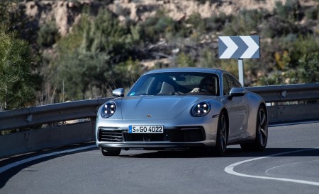 2020 Porsche 911 S (Color: Dolomite Silver Metallic) Front Three-Quarter Wallpapers 450x275 (142)