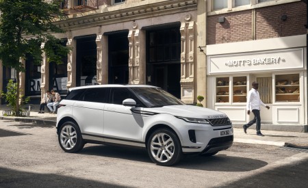 2020 Range Rover Evoque Front Three-Quarter Wallpapers 450x275 (88)