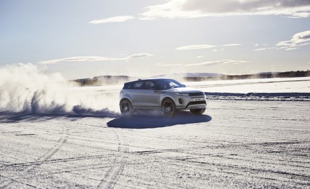 2020 Range Rover Evoque Front Three-Quarter Wallpapers 450x275 (89)