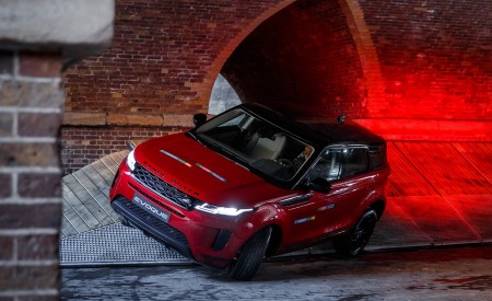 2020 Range Rover Evoque Front Three-Quarter Wallpapers 450x275 (44)