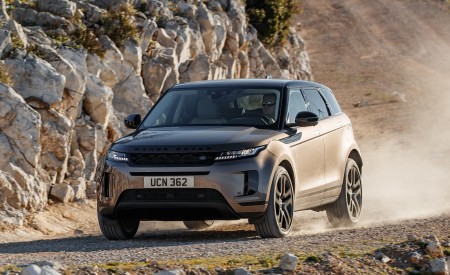 2020 Range Rover Evoque Front Three-Quarter Wallpapers 450x275 (3)