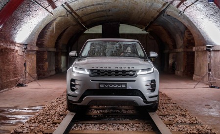 2020 Range Rover Evoque Front Wallpapers 450x275 (67)