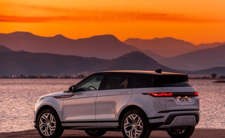 2020 Range Rover Evoque Rear Three-Quarter Wallpapers 450x275 (13)