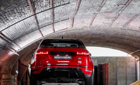 2020 Range Rover Evoque Rear Wallpapers 450x275 (49)