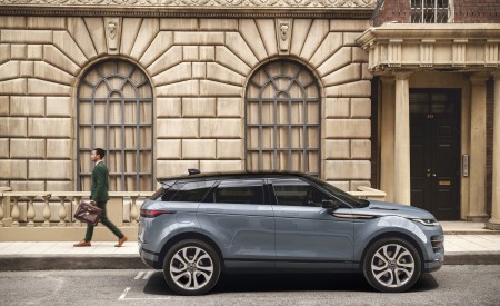 2020 Range Rover Evoque Side Wallpapers 450x275 (106)