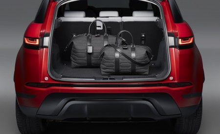 2020 Range Rover Evoque Trunk Wallpapers 450x275 (133)