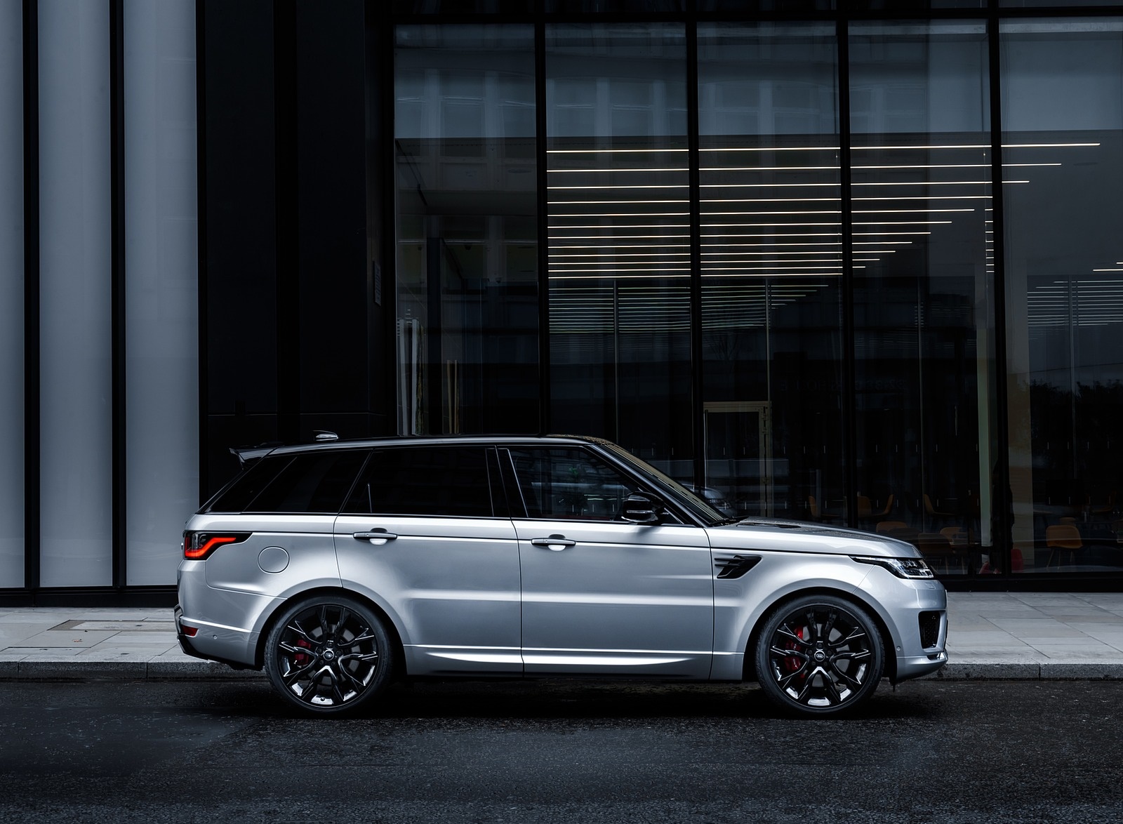 2020 Range Rover Sport HST Special Edition Side Wallpapers (12)