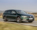 2020 Volkswagen Passat Alltrack (EU-Spec) Front Three-Quarter Wallpapers 150x120 (2)