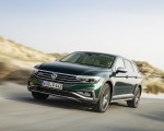 2020 Volkswagen Passat Alltrack (EU-Spec) Front Three-Quarter Wallpapers 150x120 (6)