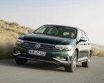 2020 Volkswagen Passat Alltrack (EU-Spec) Front Wallpapers 150x120 (7)